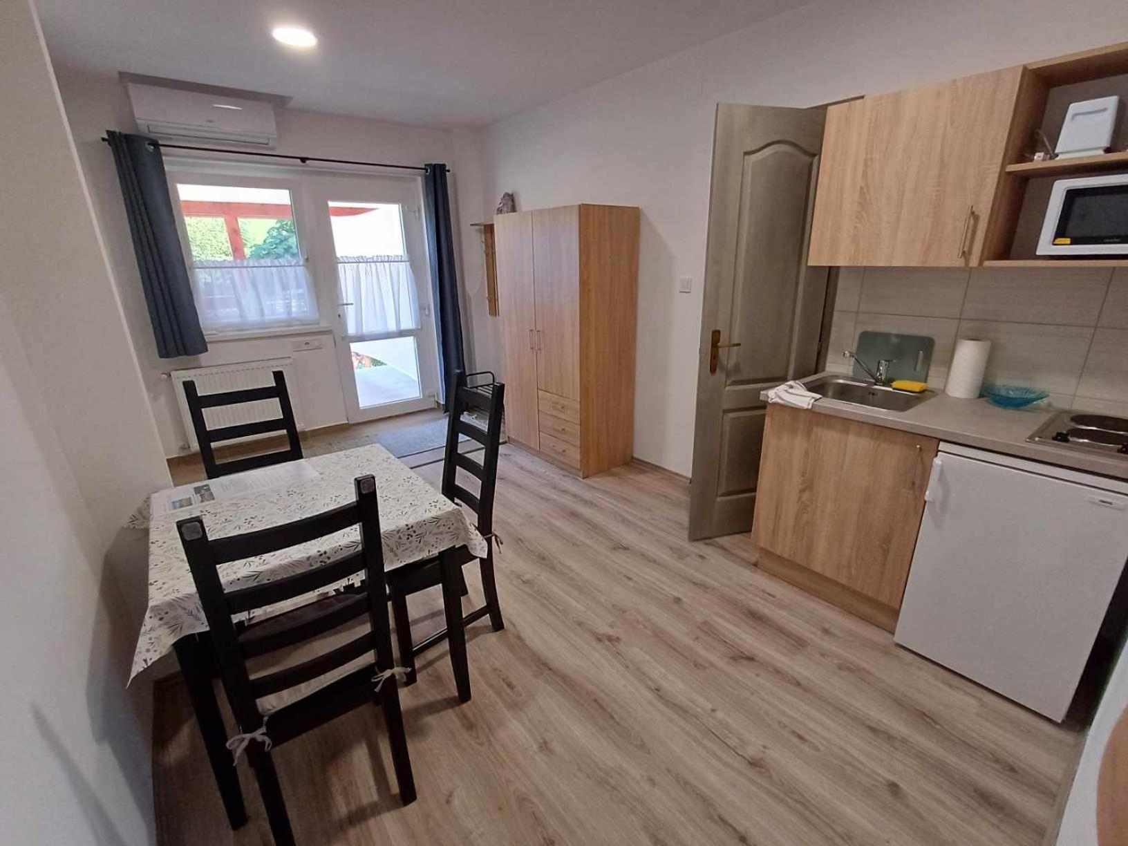 Mini Zoo Apartman Надьканижа Экстерьер фото